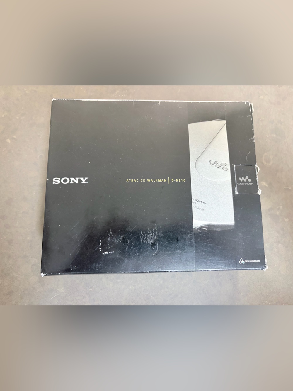 Sony Atrac CD Walkman mp3 D-NE10 Silver CD Walkman NEW